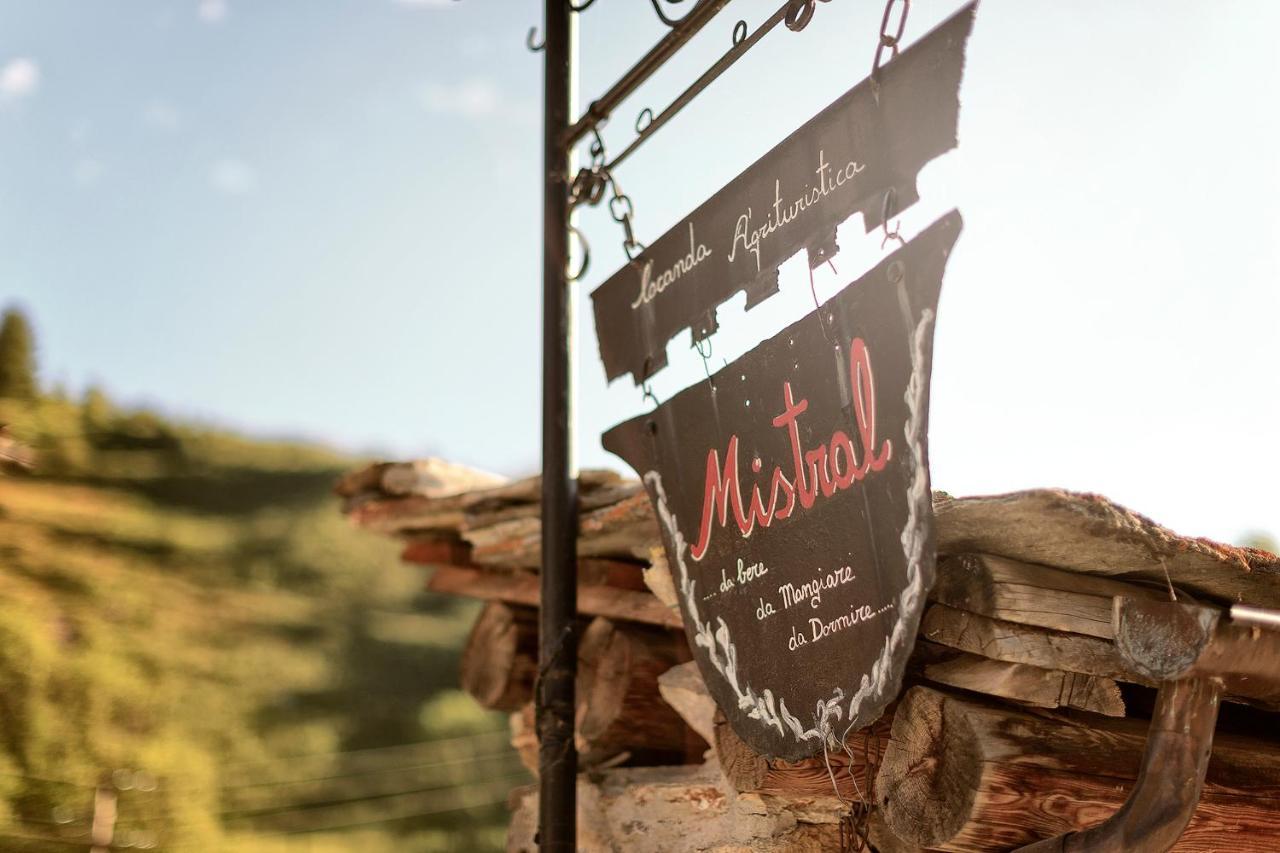 Albergo Locanda Mistral أتشيليو المظهر الخارجي الصورة